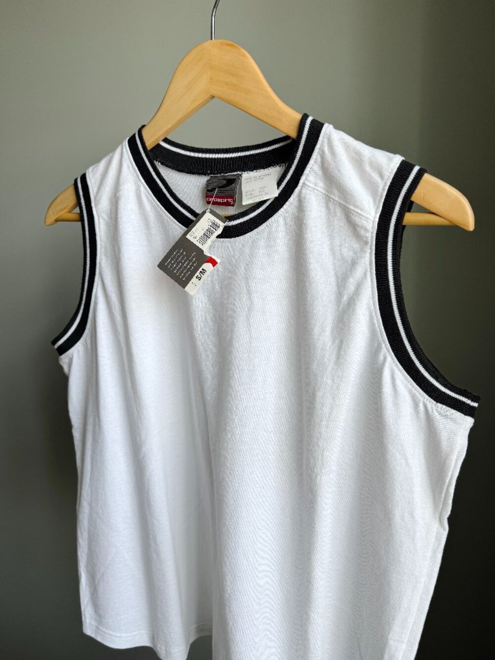PROSPIRIT NWT Tank Top White/Black S/M